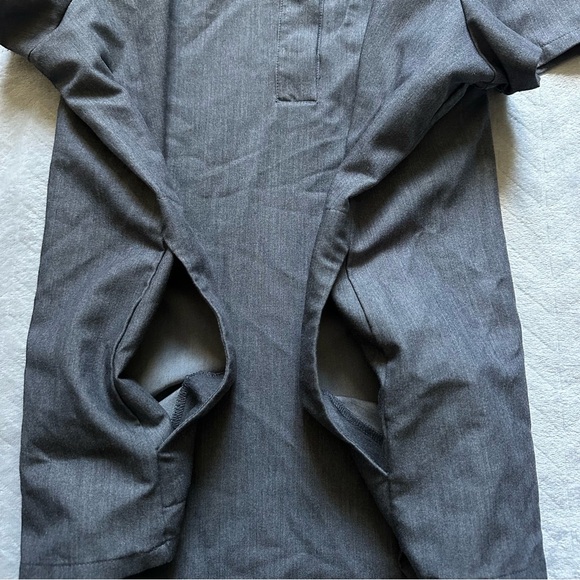 Figs Pali Crescent Scrub Top Limited Edition Gray Size L - Picture 5 of 9